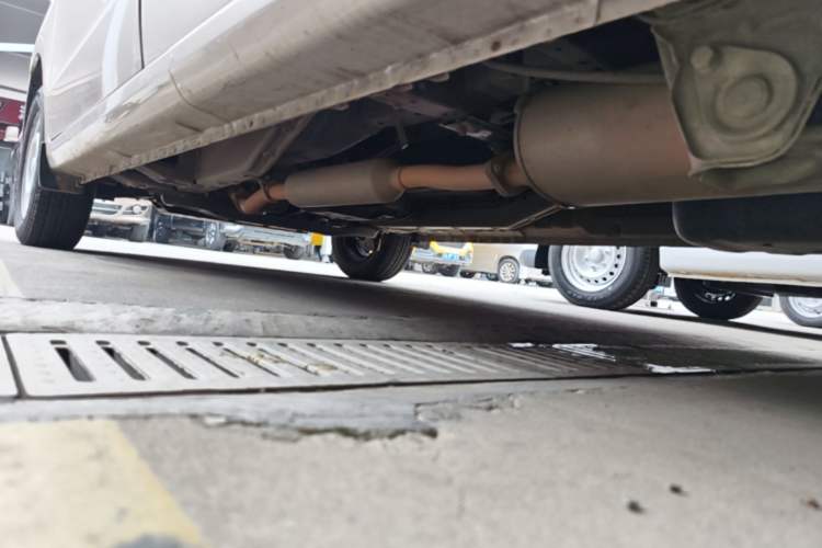 Used Wuling Hongguang V 2022 1.5L Jingqu Version Hydraulic Power Steering LAR Left Side Sill
