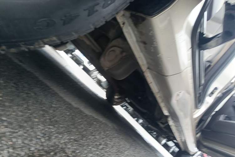 Used Wuling Hongguang V 2022 1.5L Enjoy Edition Hydraulic Power Steering LAR Left Side Sill