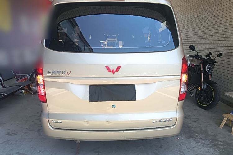 Used Wuling Hongguang V 2022 1.5L Enjoy Edition Hydraulic Power Steering LAR Rear