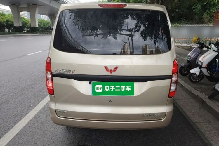 Used Wuling Hongguang V 2022 1.5L Jingqu Edition Electric-Assist LAR Rear
