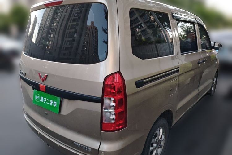 Used Wuling Hongguang V 2022 1.5L Jingqu Edition Electric-Assist LAR Rear Right 45 Deg