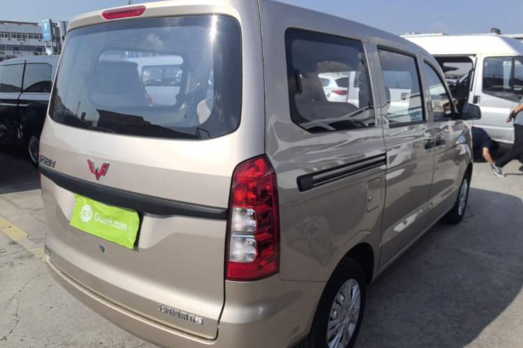 Used Wuling Hongguang V 2022 1.5L Jingqu Edition Electric-Assist LAR Rear Right 45 Deg