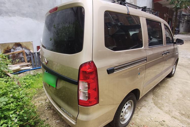 Used Wuling Hongguang V 2022 1.5L Jingqu Edition Electric-Assist LAR Rear Right 45 Deg