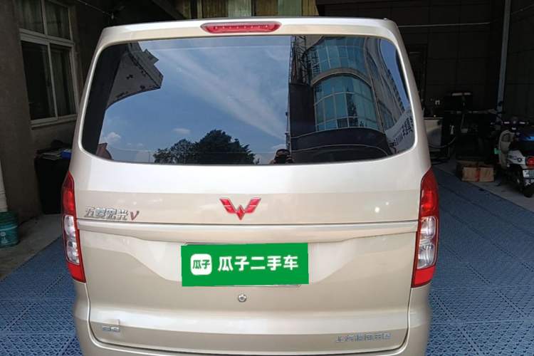 Used Wuling Hongguang V 2022 1.5L Enjoy Edition Hydraulic Power Steering LAR Rear