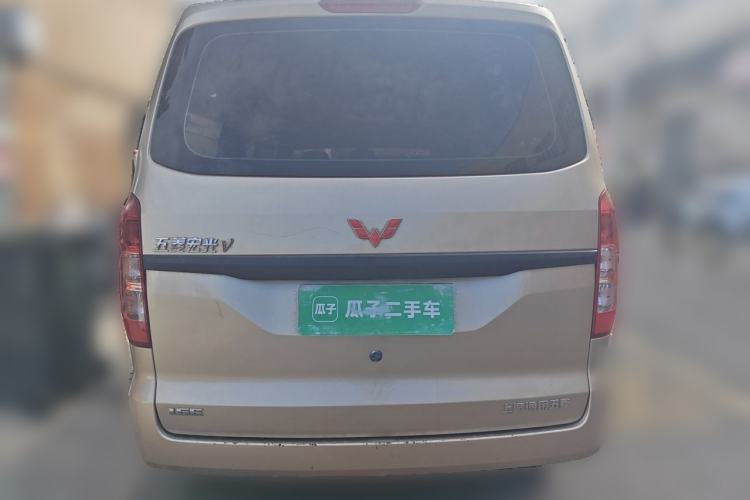 Used Wuling Hongguang V 2022 1.5L Jingqu Version Hydraulic Power Steering LAR Rear