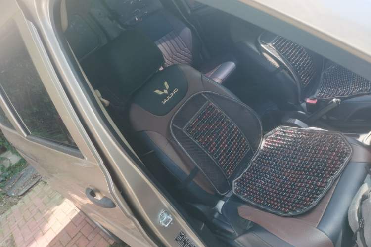 Used Wuling Hongguang V 2022 1.5L Jingqu Version Hydraulic Power Steering LAR Right Front Seat