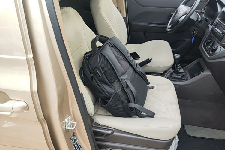 Used Wuling Hongguang V 2022 1.5L Enjoy Edition Hydraulic Power Steering LAR Right Front Seat