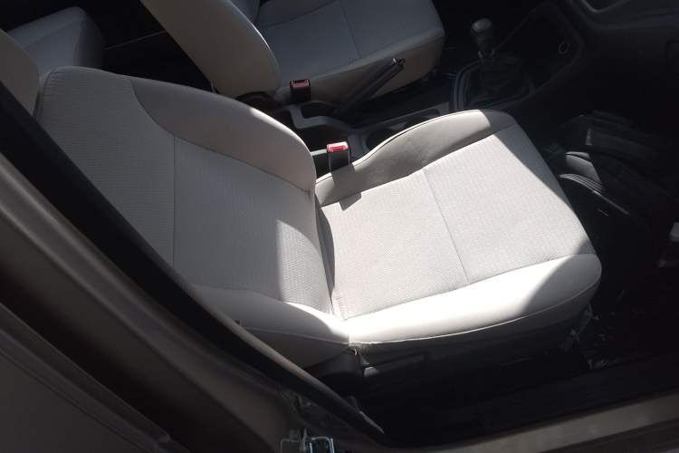 Used Wuling Hongguang V 2022 1.5L Jingqu Edition Electric-Assist LAR Right Front Seat