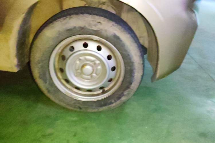 Used Wuling Hongguang V 2022 1.5L Enjoy Edition Hydraulic Power Steering LAR Right Front Wheel Hub