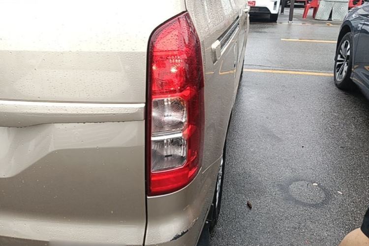 Used Wuling Hongguang V 2022 1.5L Enjoy Edition Hydraulic Power Steering LAR Right Rear Taillight