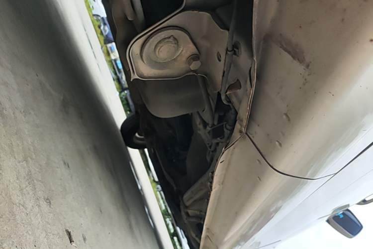 Used Wuling Hongguang V 2022 1.5L Enjoy Edition Hydraulic Power Steering LAR Right Side Sill