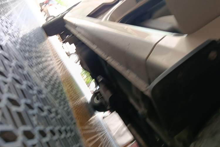 Used Wuling Hongguang V 2022 1.5L Enjoy Edition Hydraulic Power Steering LAR Right Side Sill
