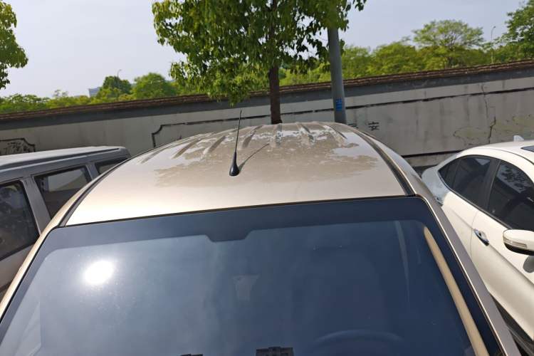 Used Wuling Hongguang V 2022 1.5L Jingqu Edition Electric-Assist LAR Roof