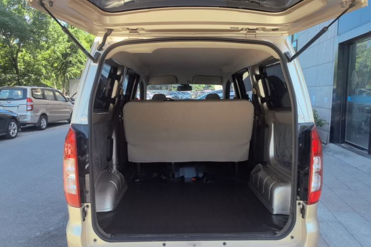 Used Wuling Hongguang V 2022 1.5L Jingqu Edition Electric-Assist LAR Trunk