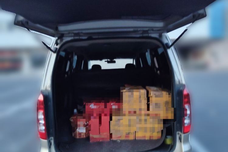 Used Wuling Hongguang V 2022 1.5L Jingqu Edition Electric-Assist LAR Trunk