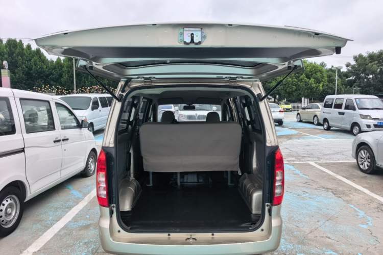 Used Wuling Hongguang V 2022 1.5L Jingqu Edition Electric-Assist LAR Trunk
