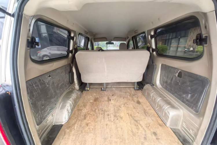 Used Wuling Hongguang V 2022 1.5L Jingqu Edition Electric-Assist LAR Trunk