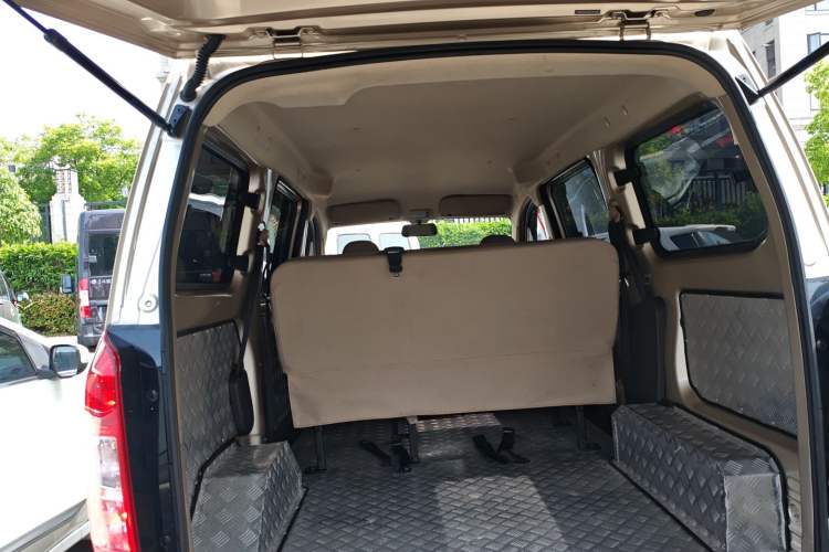Used Wuling Hongguang V 2022 1.5L Jingqu Edition Electric-Assist LAR Trunk