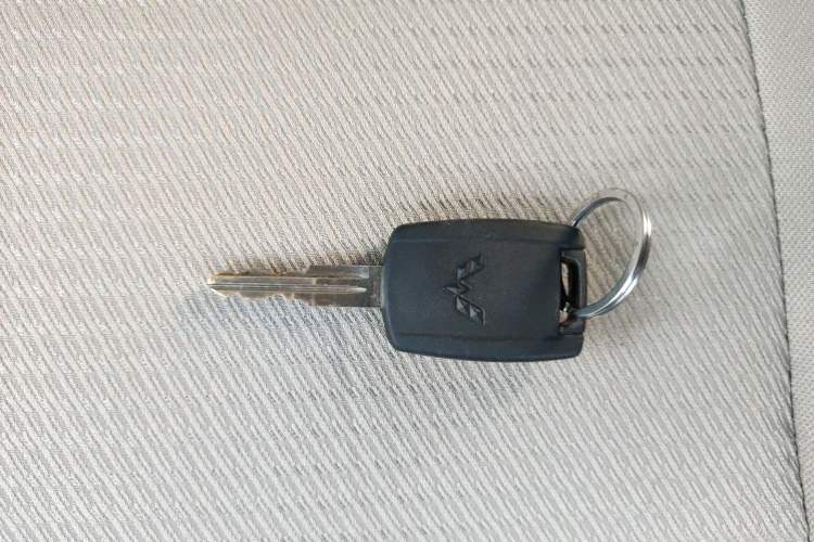 Used Wuling Hongguang V 2022 1.5L Jingqu Edition Electric-Assist LAR Vehicle Key