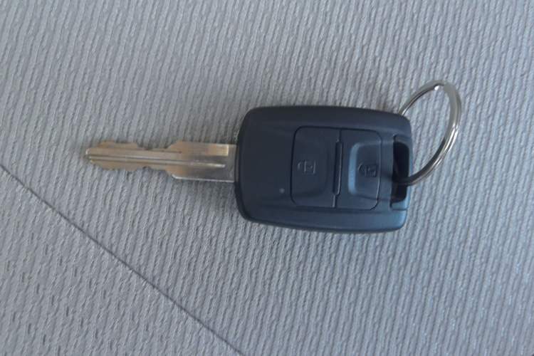 Used Wuling Hongguang V 2022 1.5L Jingqu Edition Electric-Assist LAR Vehicle Key