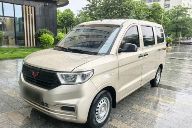 Used Wuling Hongguang V 2022 1.5L Jingqu Edition Electric-Assist LAR