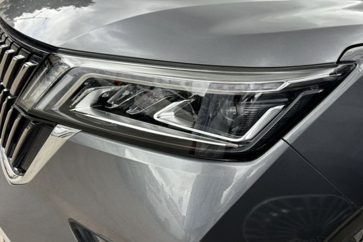 Used Wuling Jiachen 2022 1.5T CVT Deluxe Flagship Edition Left Front Headlight
