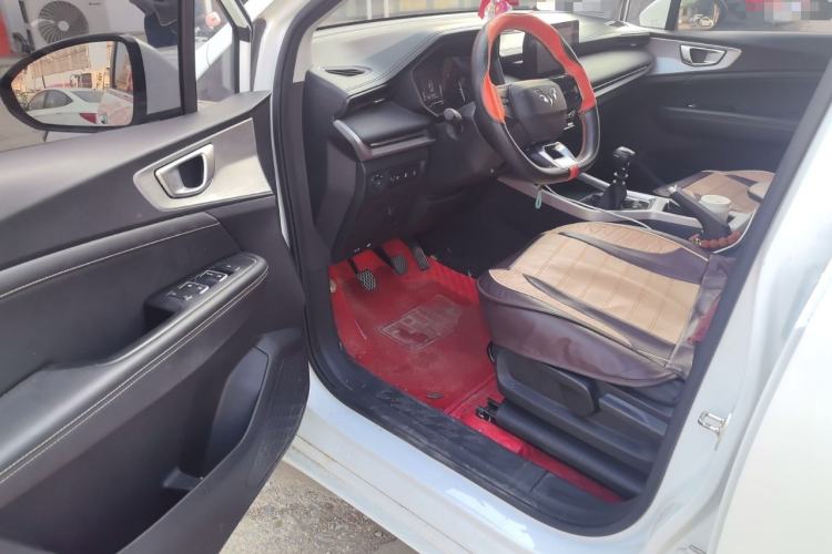 Used Wuling Jiachen 2022 1.5T Manual Comfort & Dynamic Version Driver Seat