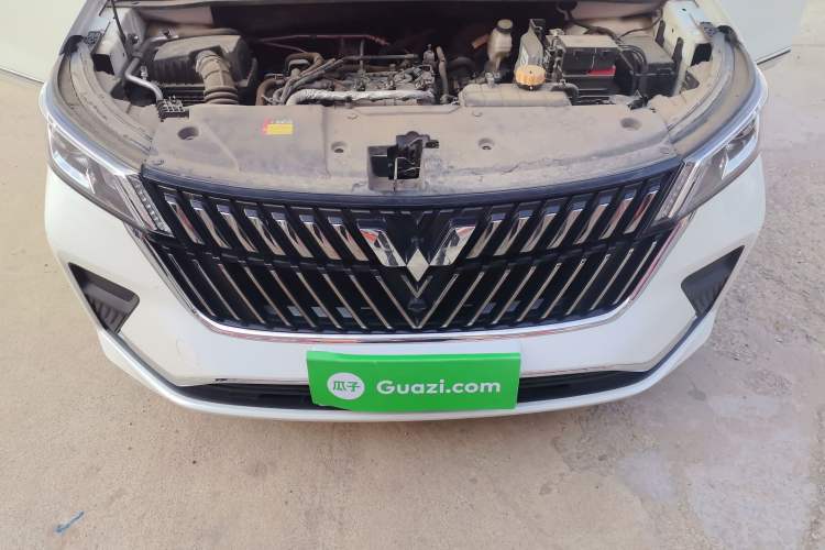 Used Wuling Jiachen 2022 1.5T Manual Comfort & Dynamic Version Engine Bay