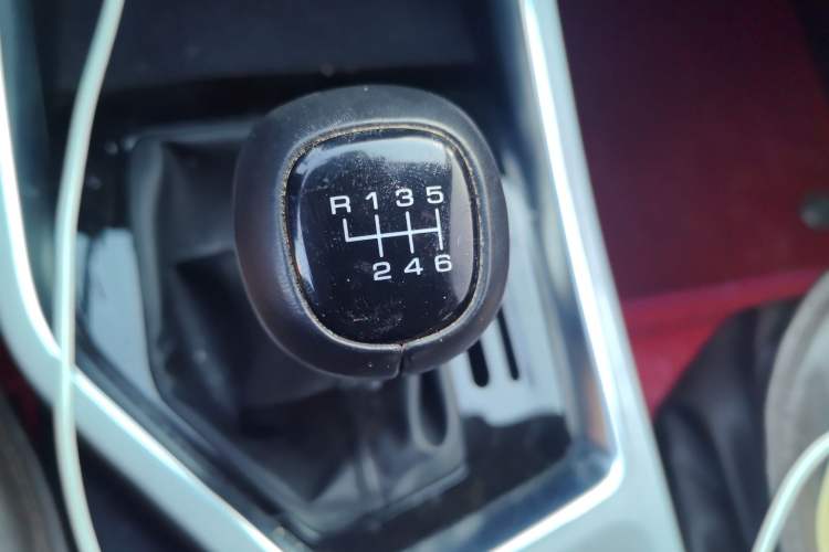Used Wuling Jiachen 2022 1.5T Manual Comfort & Dynamic Version Gear Lever