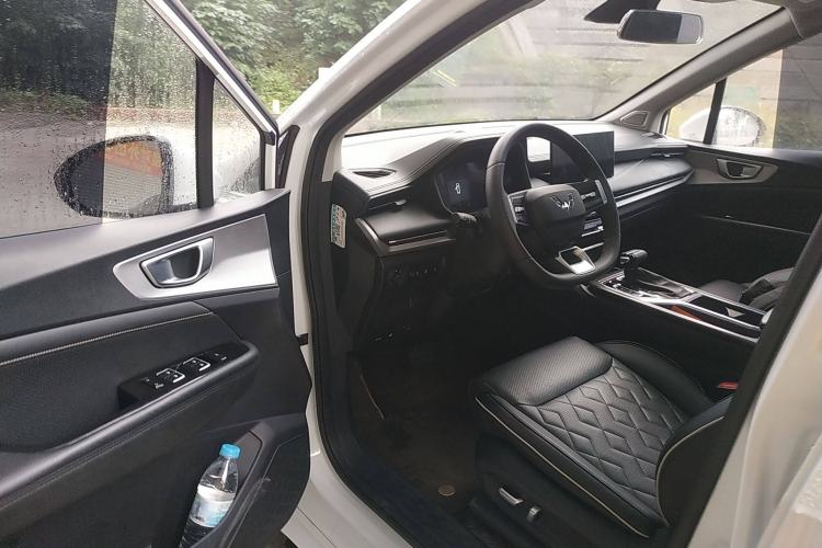 Used Wuling Jiachen 2022 1.5T CVT Deluxe Flagship Edition Interior 3