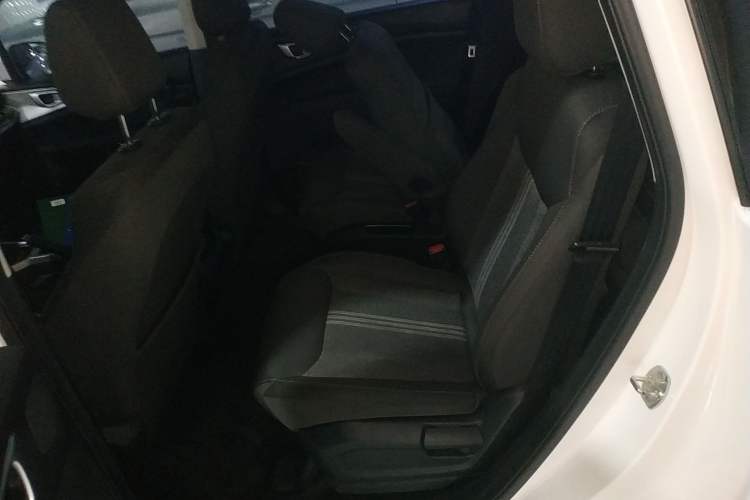 Used Wuling Jiachen 2022 1.5L Manual Enjoyment Elite Model Left Rear Seat