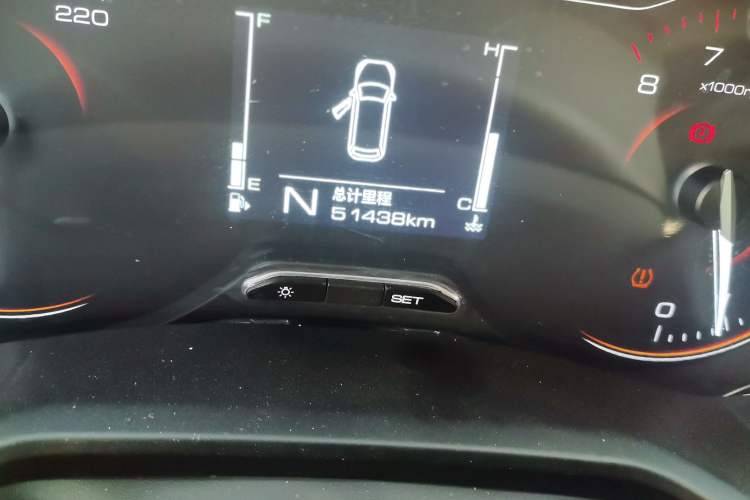 Used Wuling Jiachen 2022 1.5T Manual Comfort & Dynamic Version Odometer Close Up