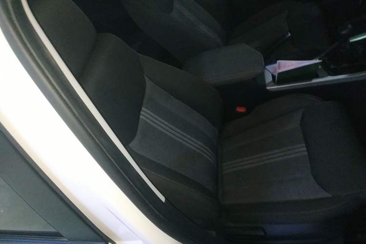 Used Wuling Jiachen 2022 1.5L Manual Enjoyment Elite Model Right Front Seat