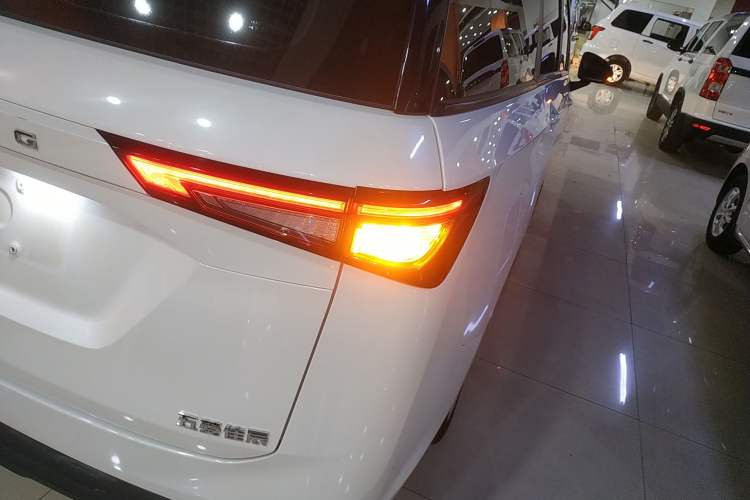 Used Wuling Jiachen 2022 1.5L Manual Enjoyment Elite Model Right Rear Taillight