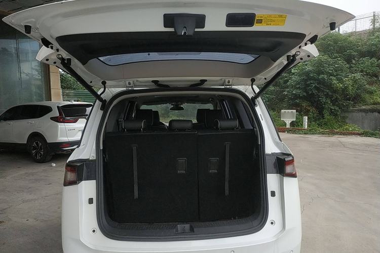 Used Wuling Jiachen 2022 1.5T CVT Deluxe Flagship Edition Trunk
