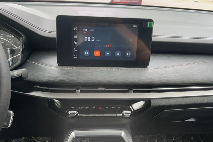 Used Wuling Jiachen 2022 1.5T Manual Light Enjoyment Dynamic Version Audio And AC Panel