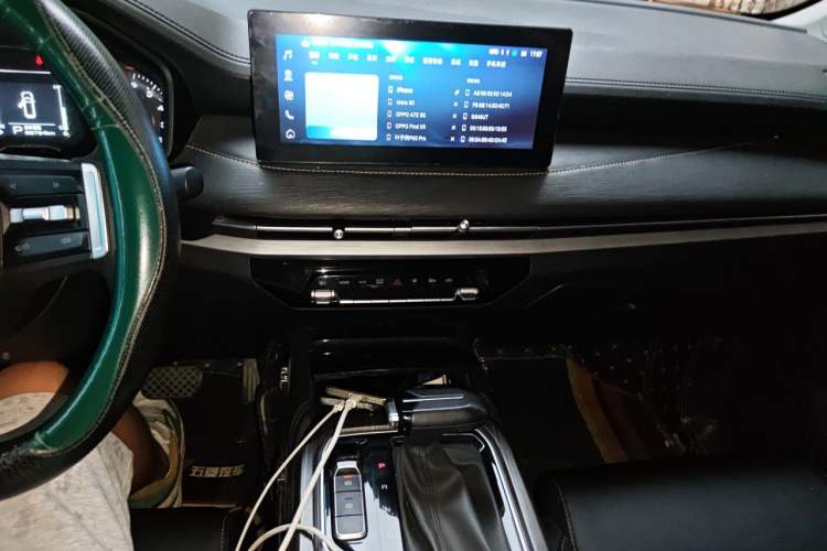 Used Wuling Jiachen 2022 1.5T CVT Smart Luxury Version Audio And AC Panel