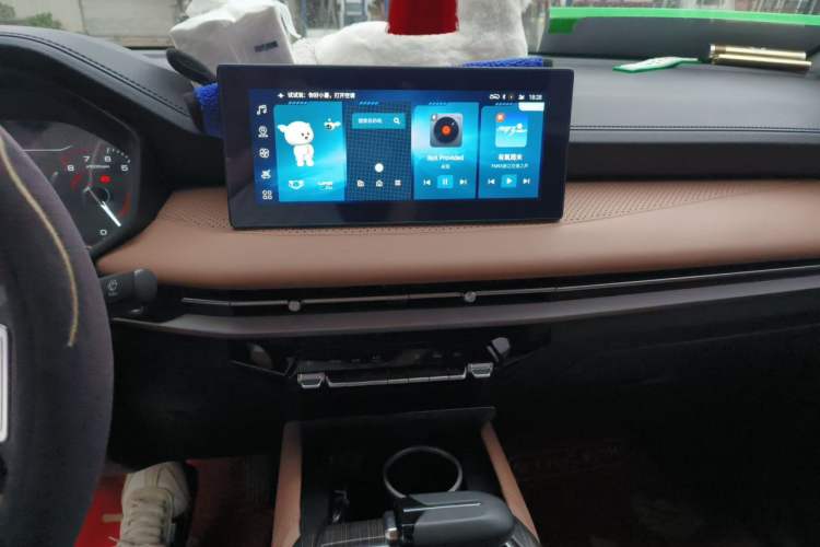 Used Wuling Jiachen 2022 1.5T CVT Smart Luxury Version Audio And AC Panel