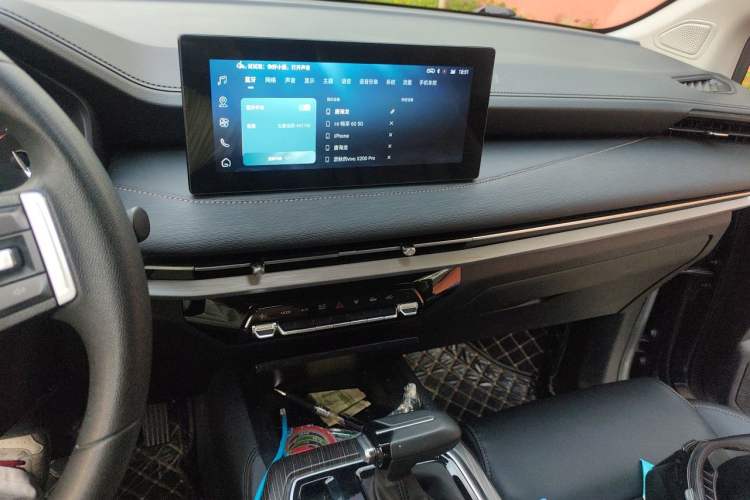 Used Wuling Jiachen 2022 1.5T CVT Smart Luxury Version Audio And AC Panel