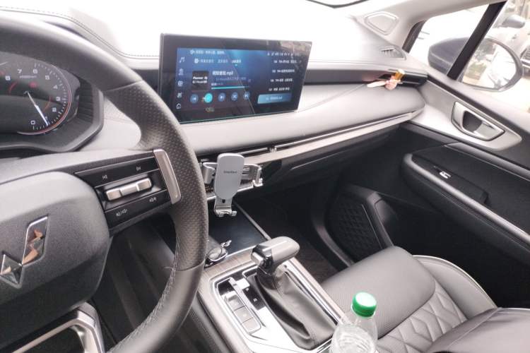 Used Wuling Jiachen 2022 1.5T CVT Deluxe Flagship Edition Audio And AC Panel