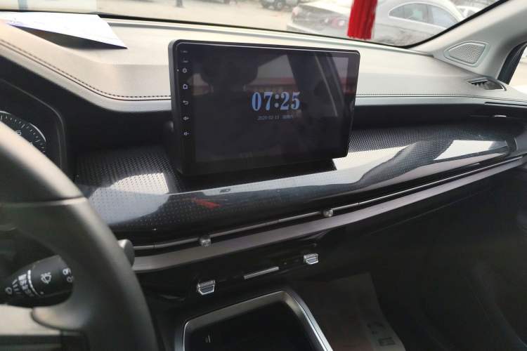 Used Wuling Jiachen 2022 1.5L Manual Enjoyment Elite Model Audio And AC Panel