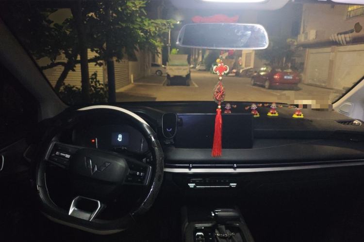 Used Wuling Jiachen 2022 1.5T CVT Smart Luxury Version Center Console