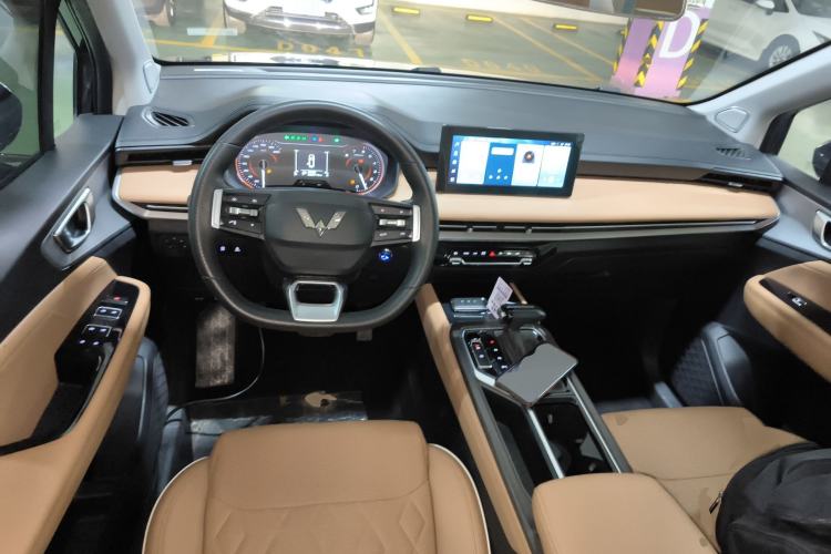 Used Wuling Jiachen 2022 1.5T CVT Deluxe Flagship Edition Center Console