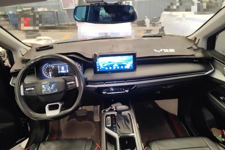 Used Wuling Jiachen 2022 1.5T CVT Deluxe Flagship Edition Center Console