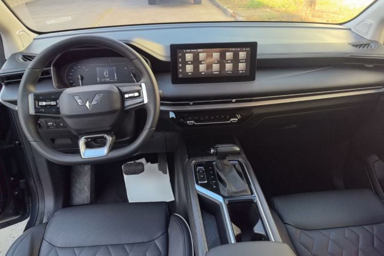 Used Wuling Jiachen 2022 1.5T CVT Deluxe Flagship Edition Center Console