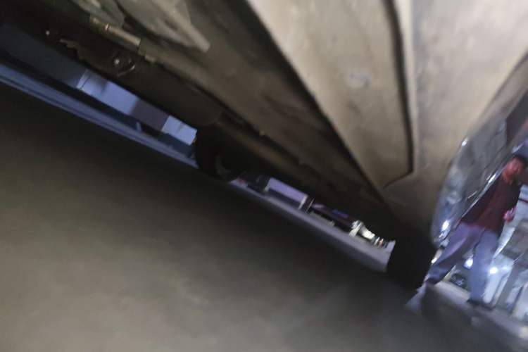 Used Wuling Jiachen 2022 1.5T CVT Deluxe Flagship Edition Chassis Front Left