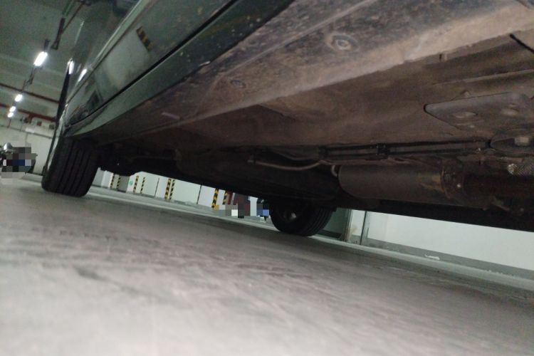 Used Wuling Jiachen 2022 1.5T Manual Light Enjoyment Dynamic Version Chassis Front Right