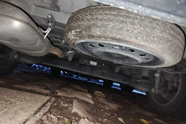 Used Wuling Jiachen 2022 1.5T CVT Smart Luxury Version Chassis Rear