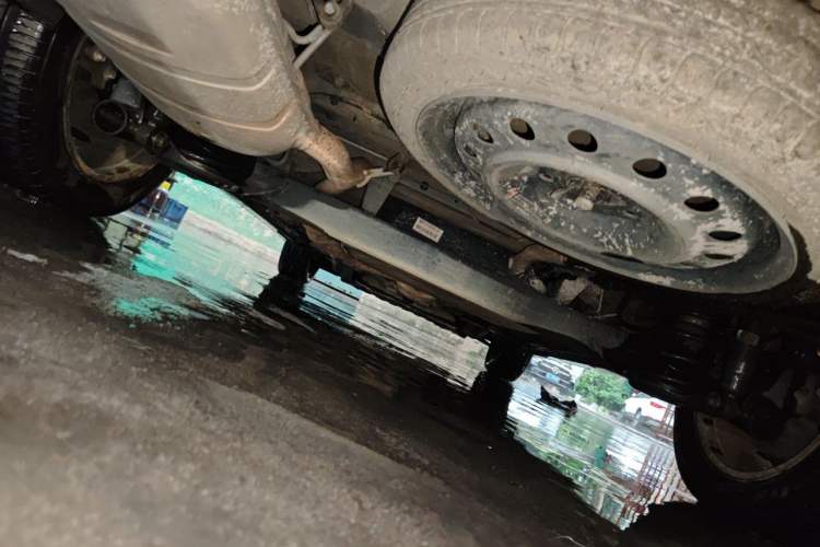 Used Wuling Jiachen 2022 1.5T CVT Smart Luxury Version Chassis Rear