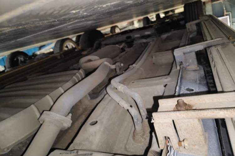 Used Wuling Jiachen 2022 1.5T CVT Deluxe Flagship Edition Chassis Rear Left